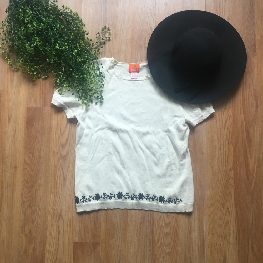 Vintage embroidered short sleeve sweater 👌🏼